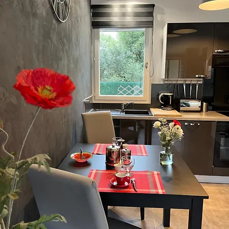 Appartement L'amanderaie à Côté De Lourmarin En Luberon *