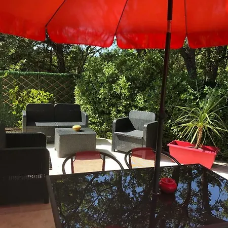L'amanderaie à Côté De Lourmarin En Luberon Appartement